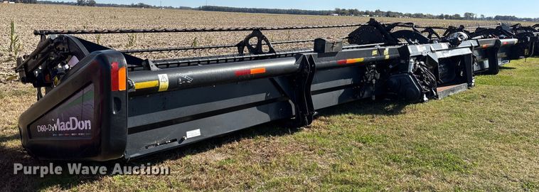 image for item EA7071 2011 MacDon D60-D draper head