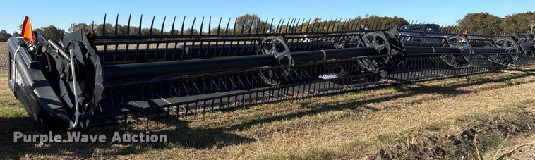 image for item EA7072 MacDon D60-6 draper head