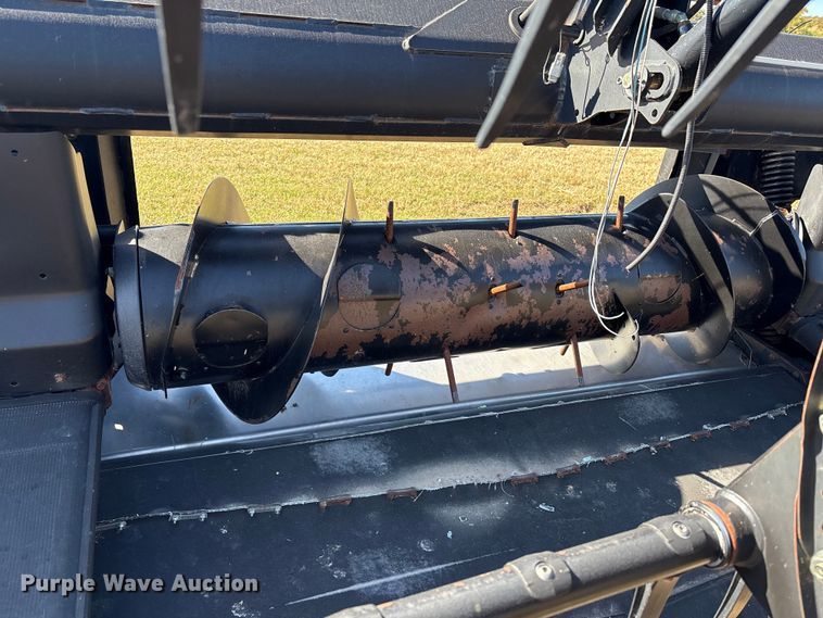 image for item EA7072 MacDon D60-6 draper head