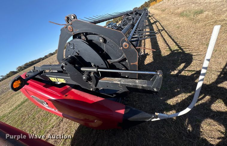 image for item EA7073 2015 MacDon FD74 FlexDraper flex draper head