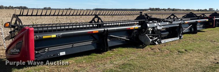 image for item EA7073 2015 MacDon FD74 FlexDraper flex draper head