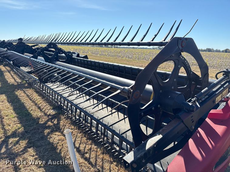 image for item EA7073 2015 MacDon FD74 FlexDraper flex draper head