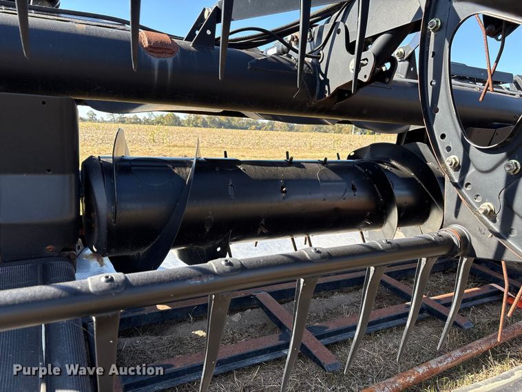 image for item EA7073 2015 MacDon FD74 FlexDraper flex draper head