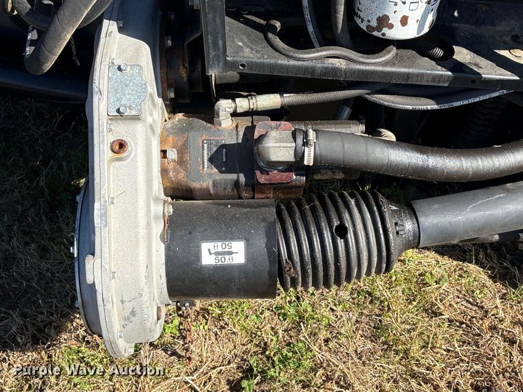 image for item EA7073 2015 MacDon FD74 FlexDraper flex draper head