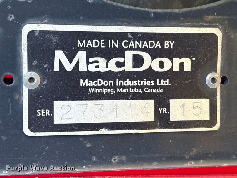 image for item EA7073 2015 MacDon FD74 FlexDraper flex draper head