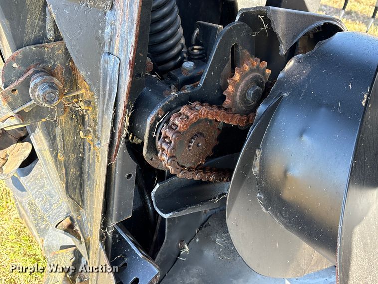 image for item EA7075 2013 MacDon FD75-D FlexDraper flex draper head