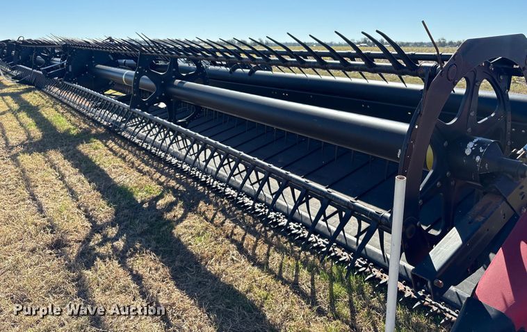 image for item EA7075 2013 MacDon FD75-D FlexDraper flex draper head