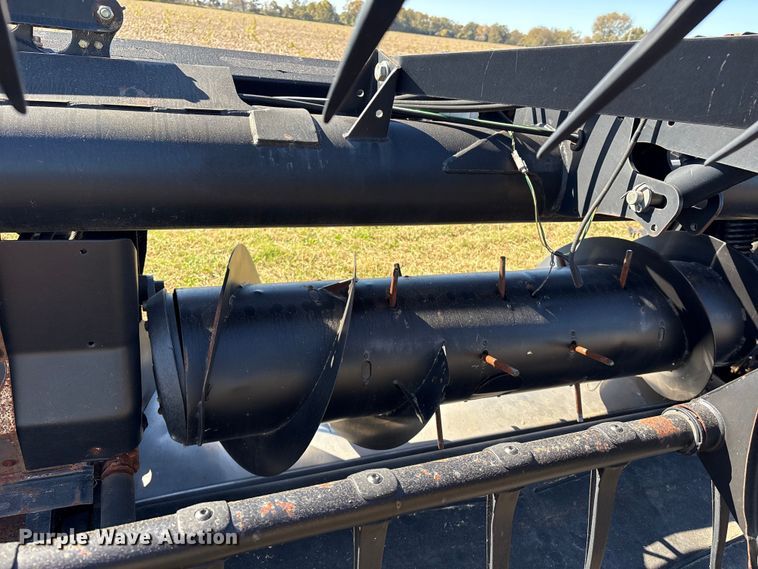 image for item EA7075 2013 MacDon FD75-D FlexDraper flex draper head