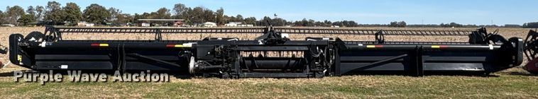 image for item EA7076 2013 MacDon FD70 FlexDraper flex draper head