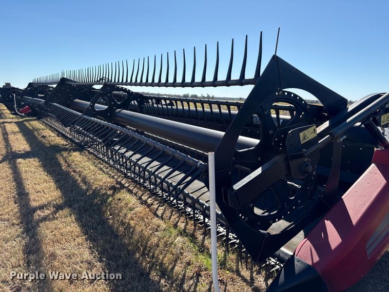 image for item EA7077 2012 Case 2162 45M10 2BP draper head