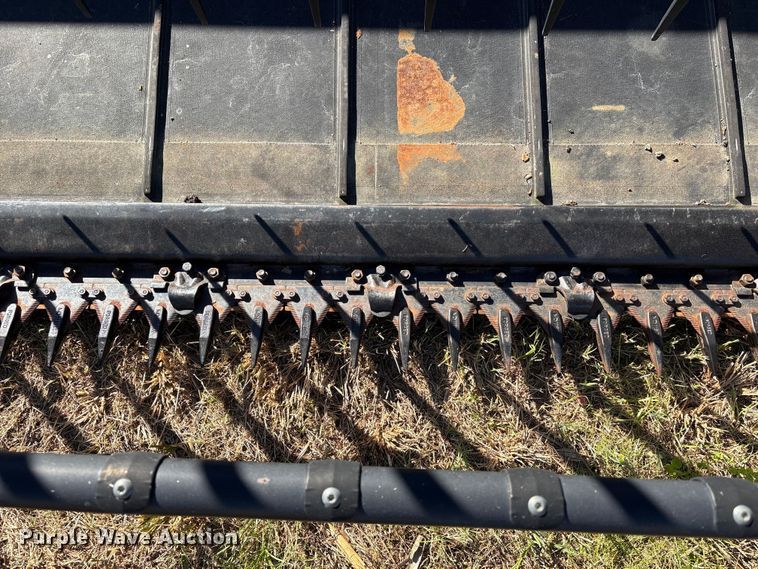 image for item EA7077 2012 Case 2162 45M10 2BP draper head