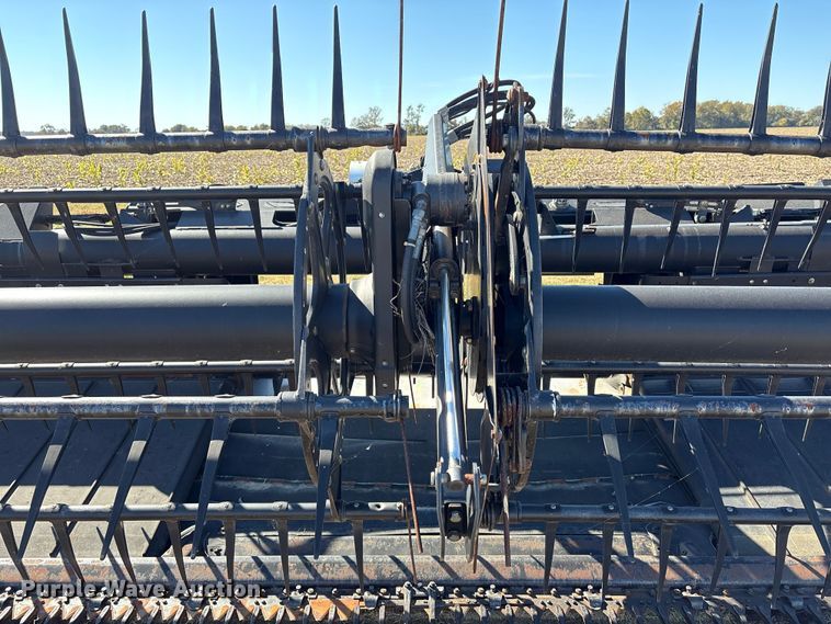 image for item EA7077 2012 Case 2162 45M10 2BP draper head