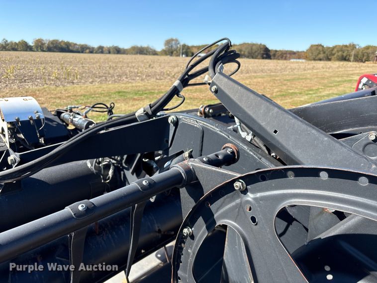 image for item EA7077 2012 Case 2162 45M10 2BP draper head