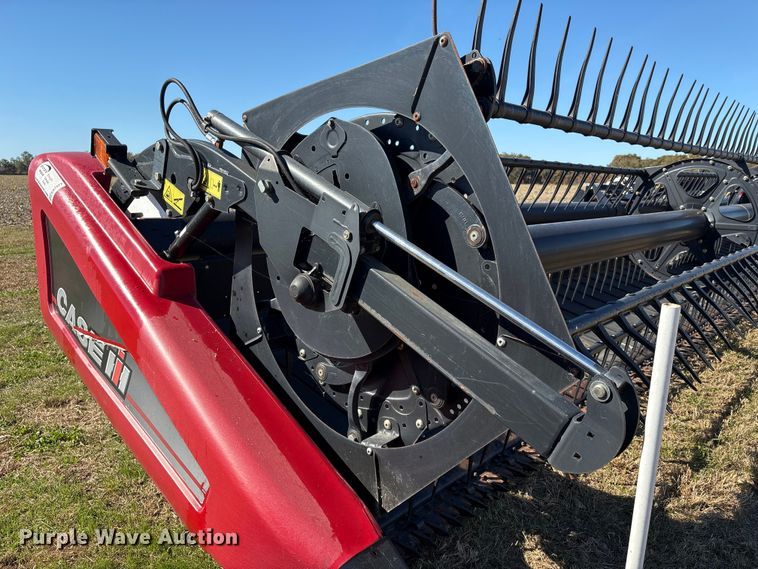 image for item EA7077 2012 Case 2162 45M10 2BP draper head