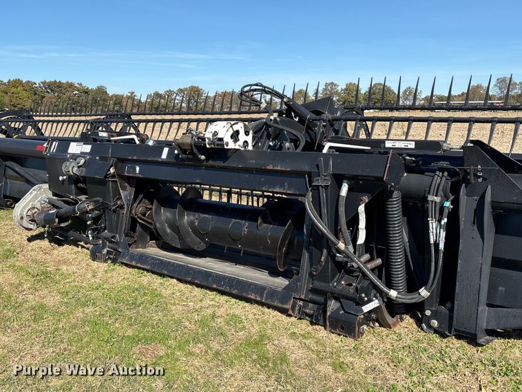 image for item EA7077 2012 Case 2162 45M10 2BP draper head