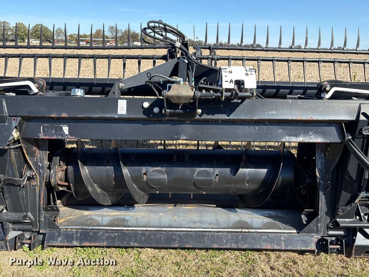 image for item EA7077 2012 Case 2162 45M10 2BP draper head