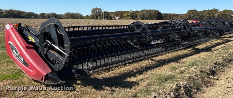 image for item EA7078 2015 MacDon FD75S FlexDraper flex draper head