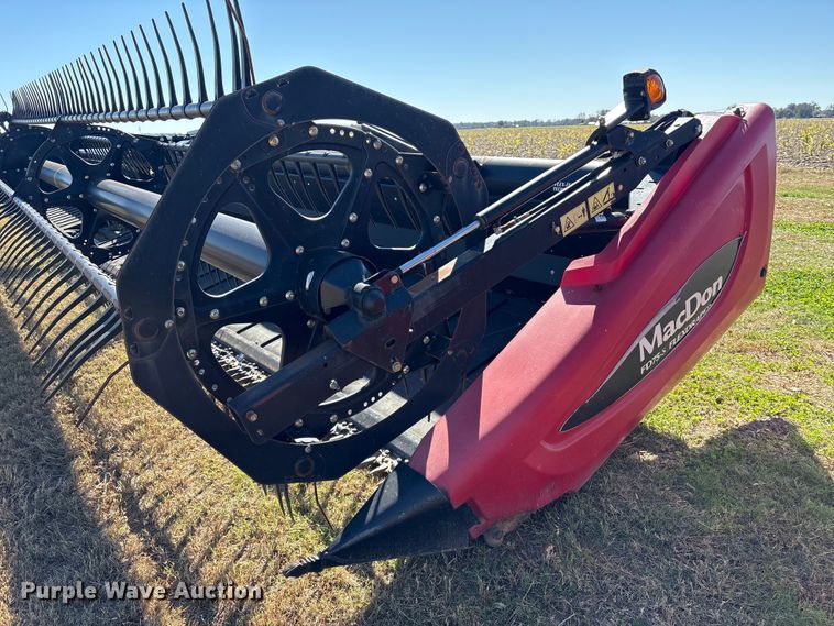 image for item EA7078 2015 MacDon FD75S FlexDraper flex draper head