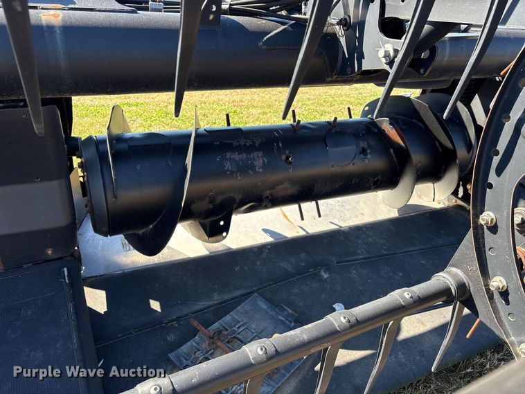 image for item EA7078 2015 MacDon FD75S FlexDraper flex draper head