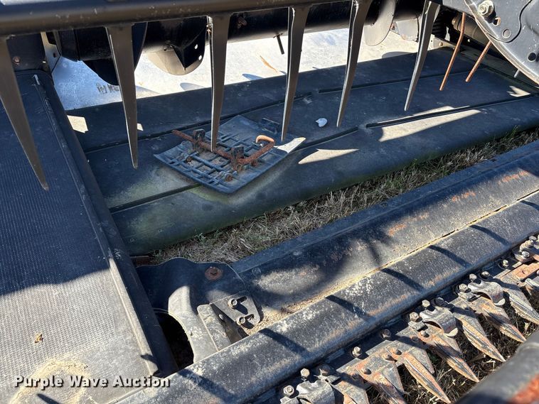 image for item EA7078 2015 MacDon FD75S FlexDraper flex draper head