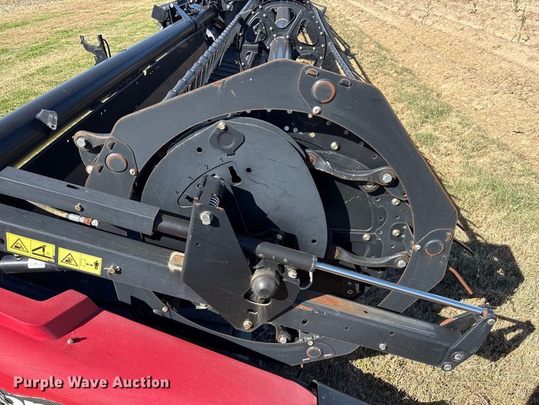 image for item EA7078 2015 MacDon FD75S FlexDraper flex draper head