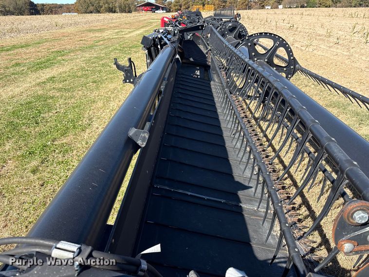 image for item EA7078 2015 MacDon FD75S FlexDraper flex draper head