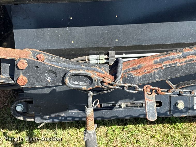 image for item EA7078 2015 MacDon FD75S FlexDraper flex draper head