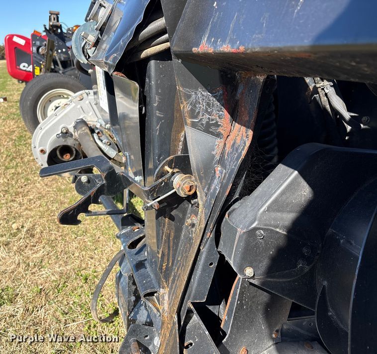 image for item EA7078 2015 MacDon FD75S FlexDraper flex draper head