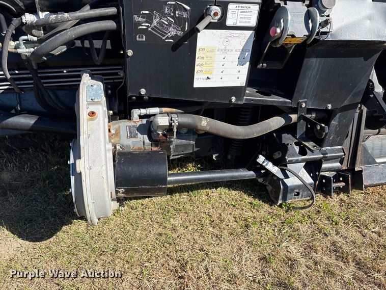 image for item EA7078 2015 MacDon FD75S FlexDraper flex draper head