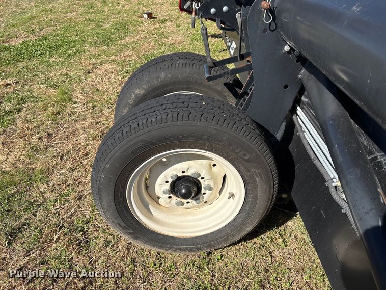 image for item EA7078 2015 MacDon FD75S FlexDraper flex draper head