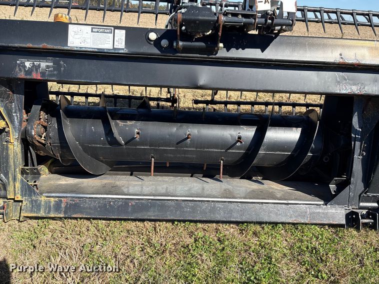 image for item EA7079 2011 Case IH 2152 45M09 2BP draper head