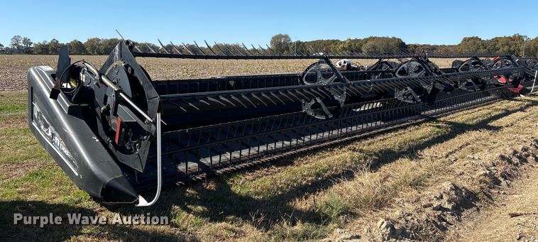 image for item EA7080 2010 MacDon D60 draper head