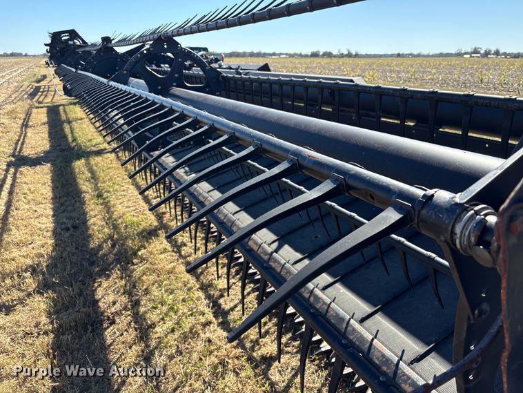 image for item EA7080 2010 MacDon D60 draper head