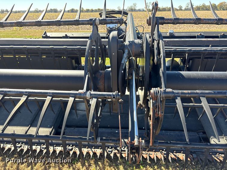 image for item EA7080 2010 MacDon D60 draper head