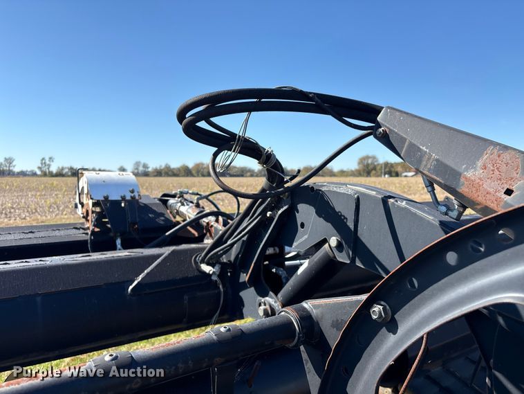 image for item EA7080 2010 MacDon D60 draper head