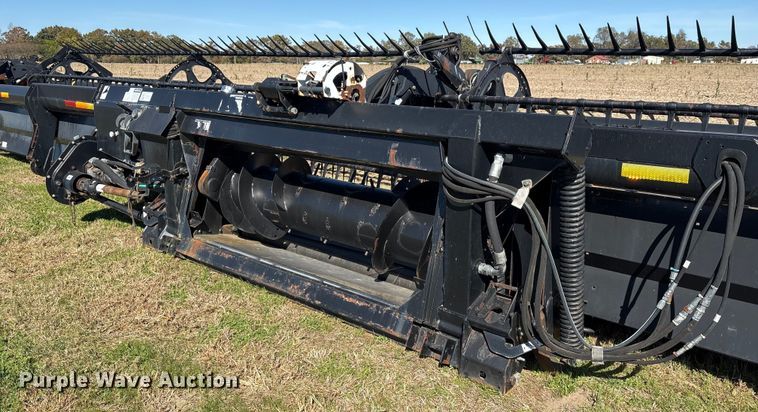 image for item EA7080 2010 MacDon D60 draper head