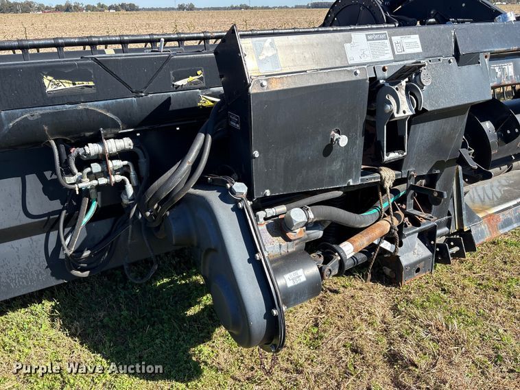 image for item EA7080 2010 MacDon D60 draper head