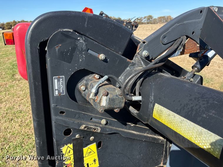 image for item EA7080 2010 MacDon D60 draper head