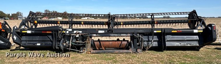 image for item EA7081 2011 MacDon D60-S draper head