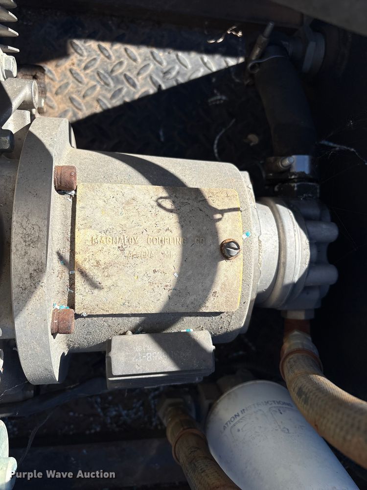 image for item EA7083 2004 Befort 2860 header trailer