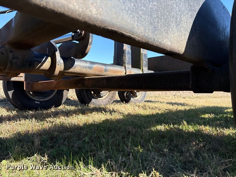 image for item EA7083 2004 Befort 2860 header trailer