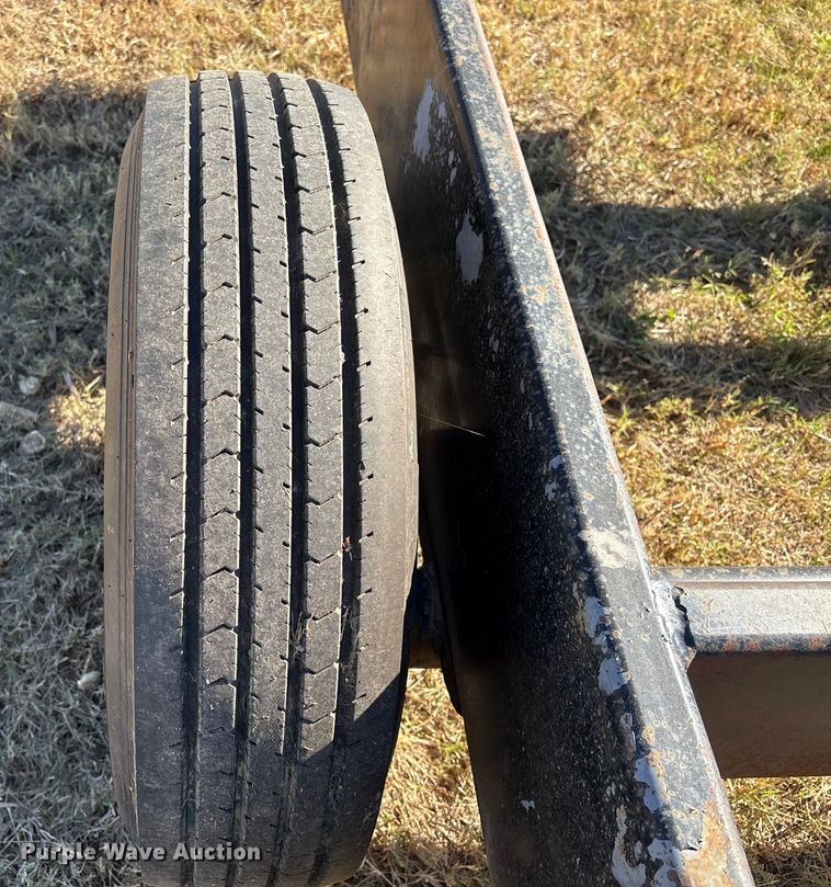 image for item EA7083 2004 Befort 2860 header trailer