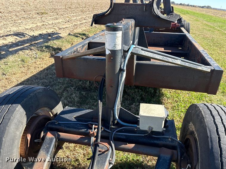 image for item EA7084 2009 Befort 2870 header trailer