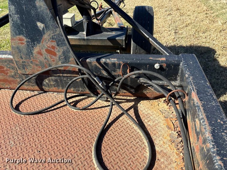 image for item EA7084 2009 Befort 2870 header trailer