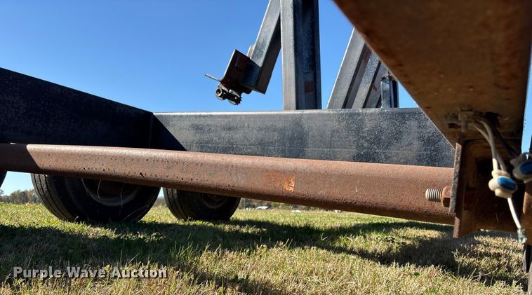 image for item EA7084 2009 Befort 2870 header trailer