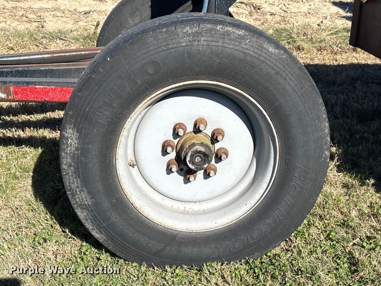 image for item EA7084 2009 Befort 2870 header trailer