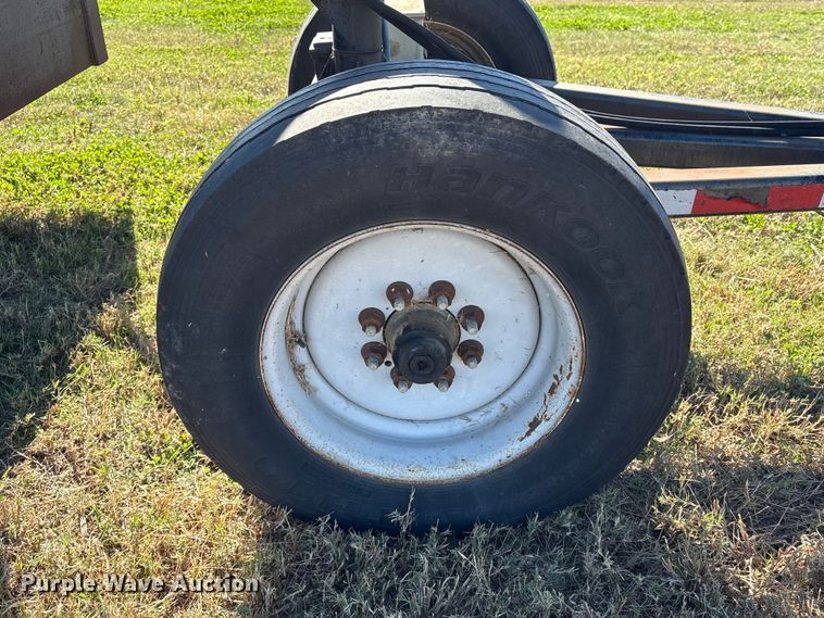 image for item EA7084 2009 Befort 2870 header trailer