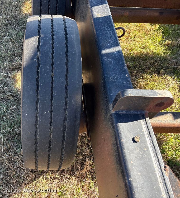 image for item EA7084 2009 Befort 2870 header trailer