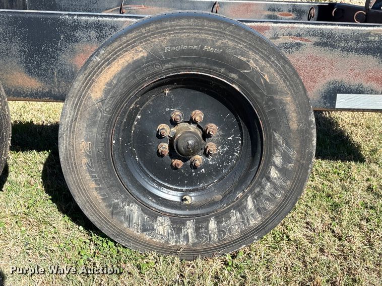 image for item EA7084 2009 Befort 2870 header trailer