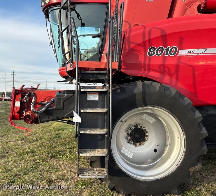 image for item EA7128 2007 Case IH 8010 Axial-Flow RWA combine